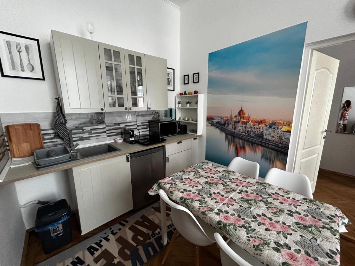 Margaret & Violet Apartments - Peaceful Stay Downtown Budapest Kültér fotó
